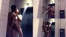 Mahasiswi Mandi Bareng Sama Pacar