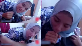 Pelajar Jilbab Biru Doyan Emut Kontol