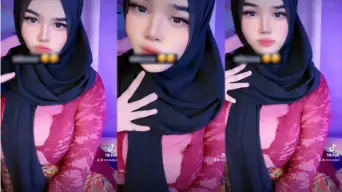 Hijaber Cantik Imut Toge Kebaya Merah