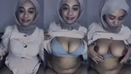 Hijab Jilbab Abu Pamer Toket Gede