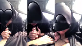 Hijabers Gemoy Blowjob Kontol di Mobil Viral