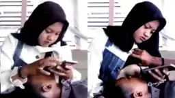 Jilbab ABG Nyusuin Pacar Di Warungkopi