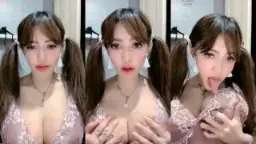 BeeFlo Cantik Toket Gede Basah Bling2