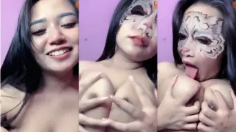 DreamLive Lilly Mendesah Remas Toket