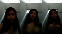 Gadis Pamer Toket Nepatin Janji Katanya