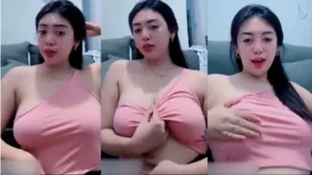 Melia Cantik Remas Susu DreamLive