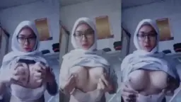 Jilbab Putih Toket Gede Nurul Maisarah