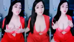 JenniiieR Tetek Bergetar Host MILF DreamLive
