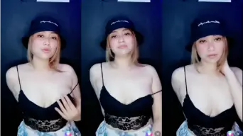 Dhea Gak Pake BH Live Hot